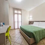 Hotell Parini 3*