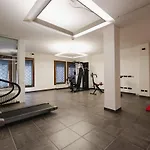 Parini Hotell