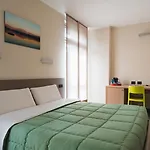 Parini Hotell