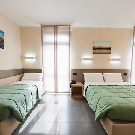 Hotel Parini 3*