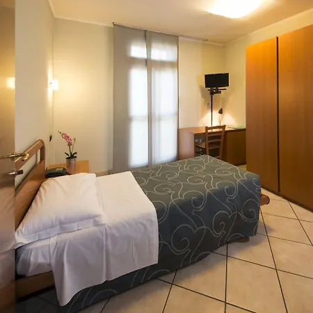 Szálloda Parini 3*