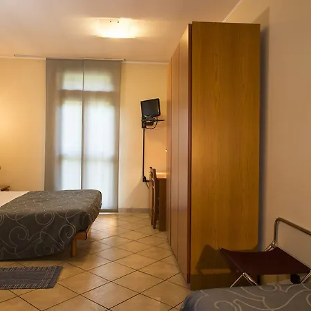 Parini Szálloda 3*