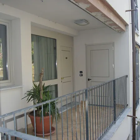 Parini Hotel 3*