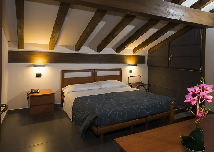 Hotel Parini