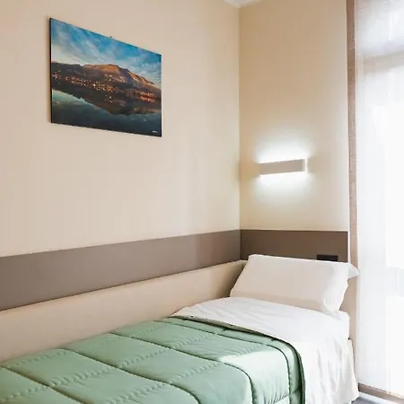 Parini Hotel 3*
